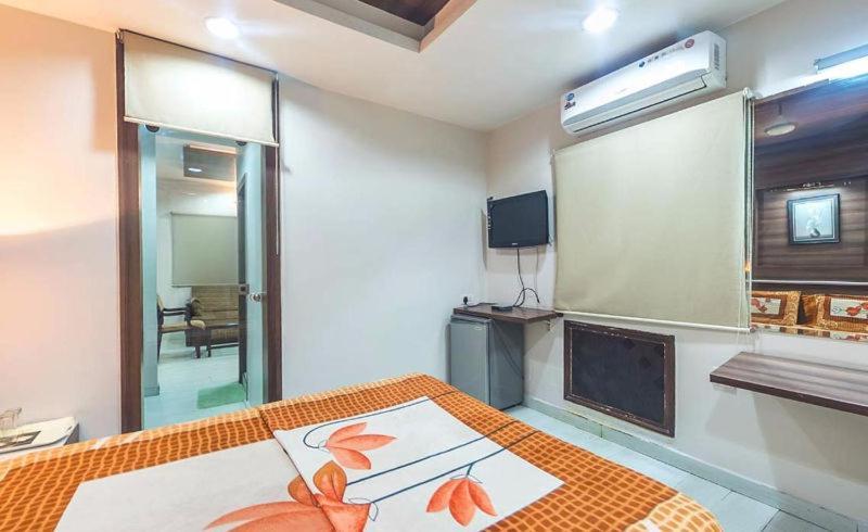 היידראבד Hotel Tara International מראה חיצוני תמונה