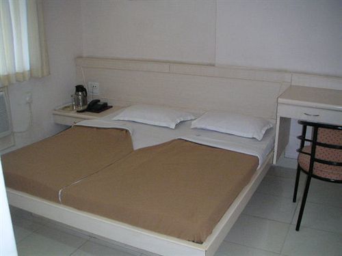 היידראבד Hotel Tara International מראה חיצוני תמונה