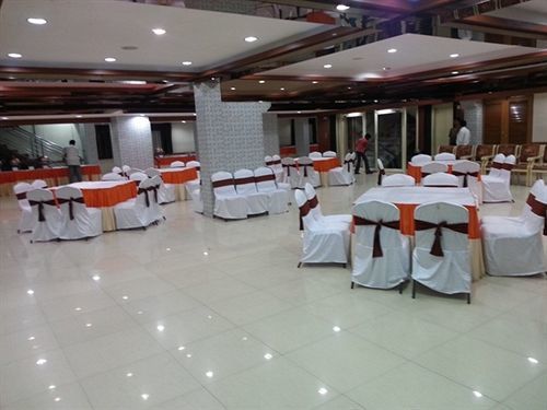 היידראבד Hotel Tara International מראה חיצוני תמונה